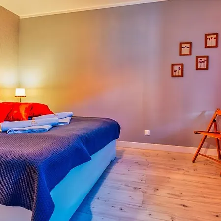 11-go 26 I 22 Listopada By Royal Aparts アパート