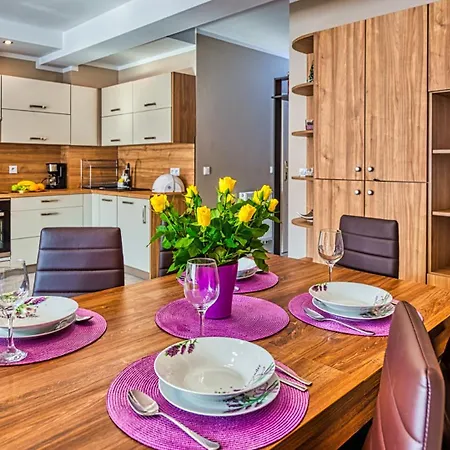 11-go 26 I 22 Listopada By Royal Aparts Apartment *