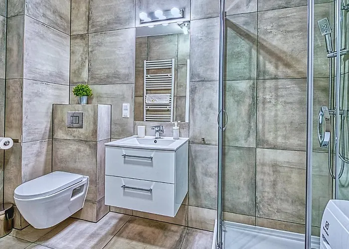 11-go 26 I 22 Listopada By Royal Aparts