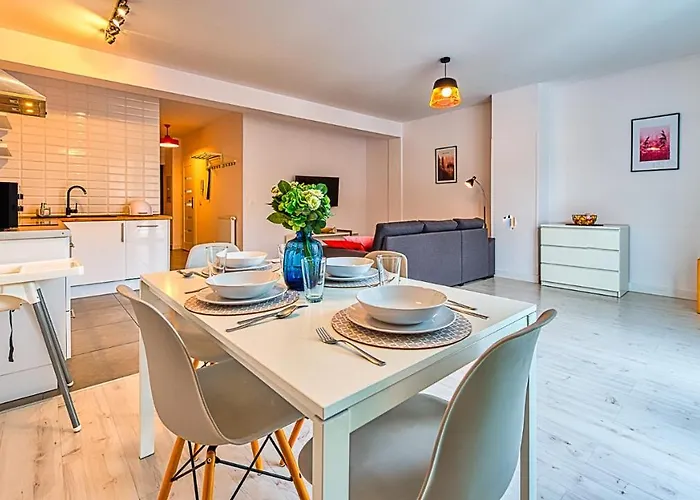 11-go 26 I 22 Listopada By Royal Aparts