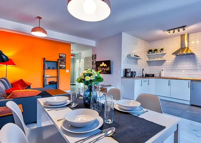 11-go 26 I 22 Listopada By Royal Aparts *