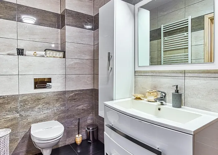 11-go 26 I 22 Listopada By Royal Aparts