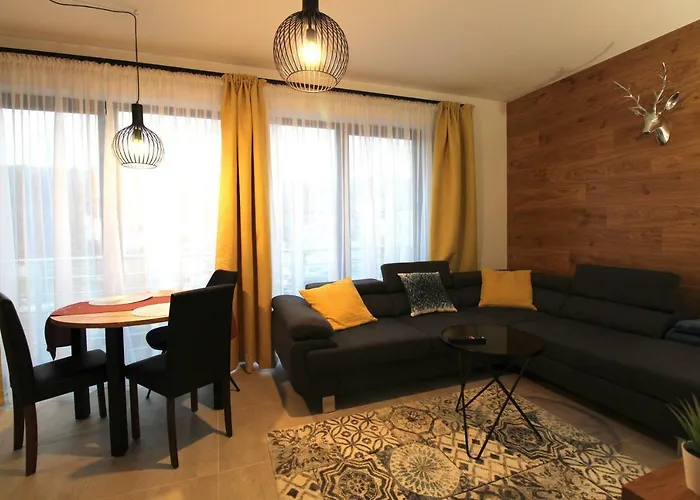 11-go 26 I 22 Listopada By Royal Aparts