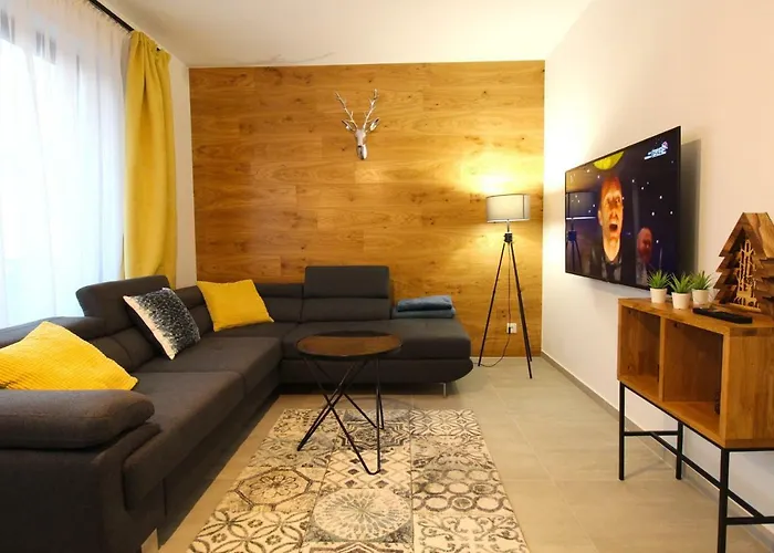 Apartment 11-go 26 I 22 Listopada By Royal Aparts *